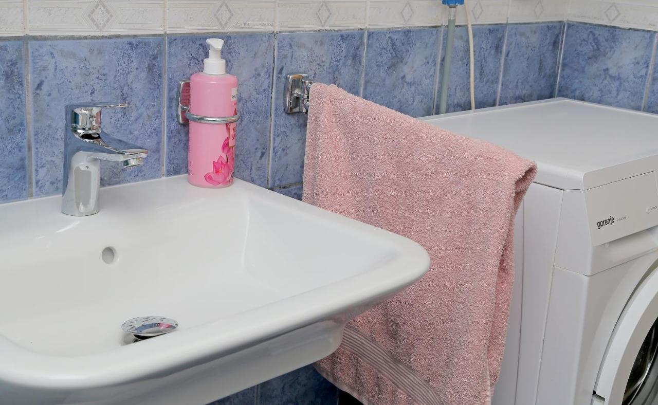 Apartmani Krmek Mlini Eksteriør bilde