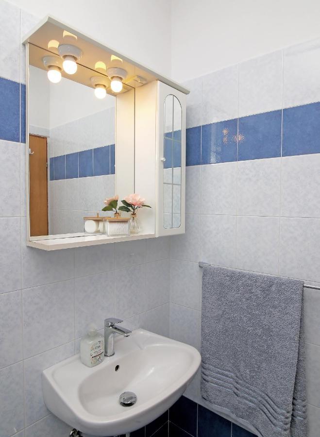 Apartmani Krmek Mlini Eksteriør bilde