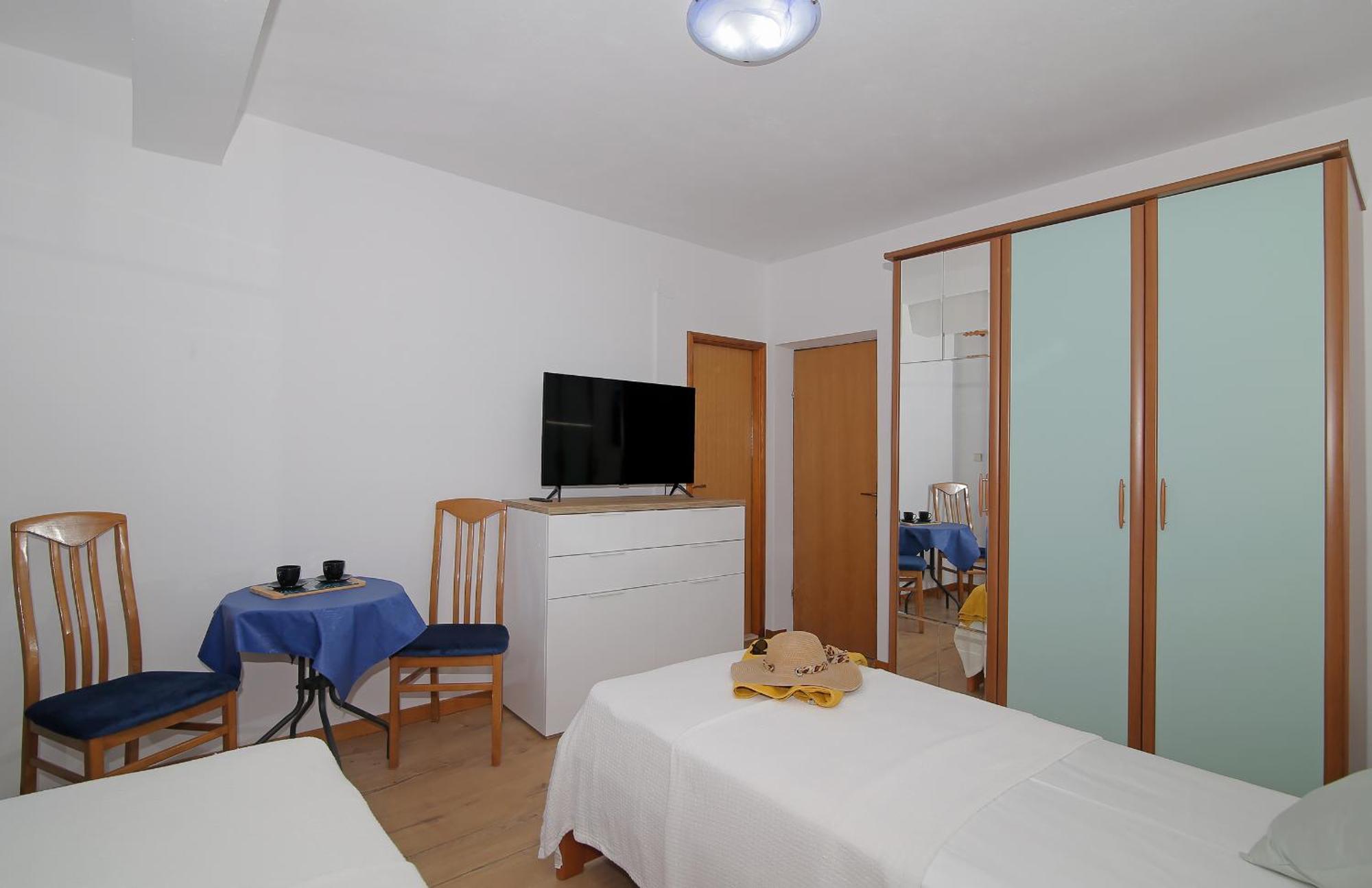 Apartmani Krmek Mlini Eksteriør bilde